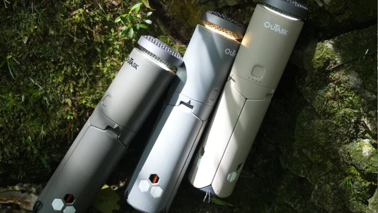 How Does the Integrated Pole Design Of the OuTask Portable Light Enhance Usability and Convenience?